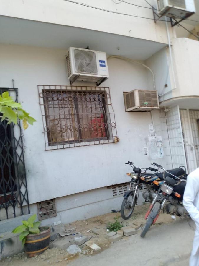 Modern 2BR near Clifton Sea View 5min Netflix, Parking - Ferienwohnung Karatschi