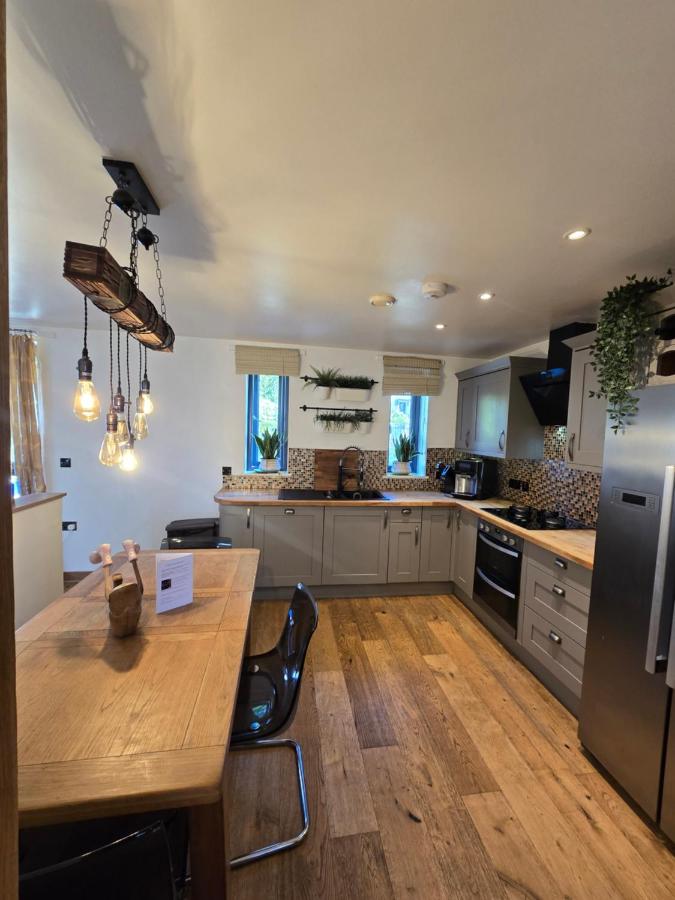 Anna's Place - Bed and Breakfast Totnes