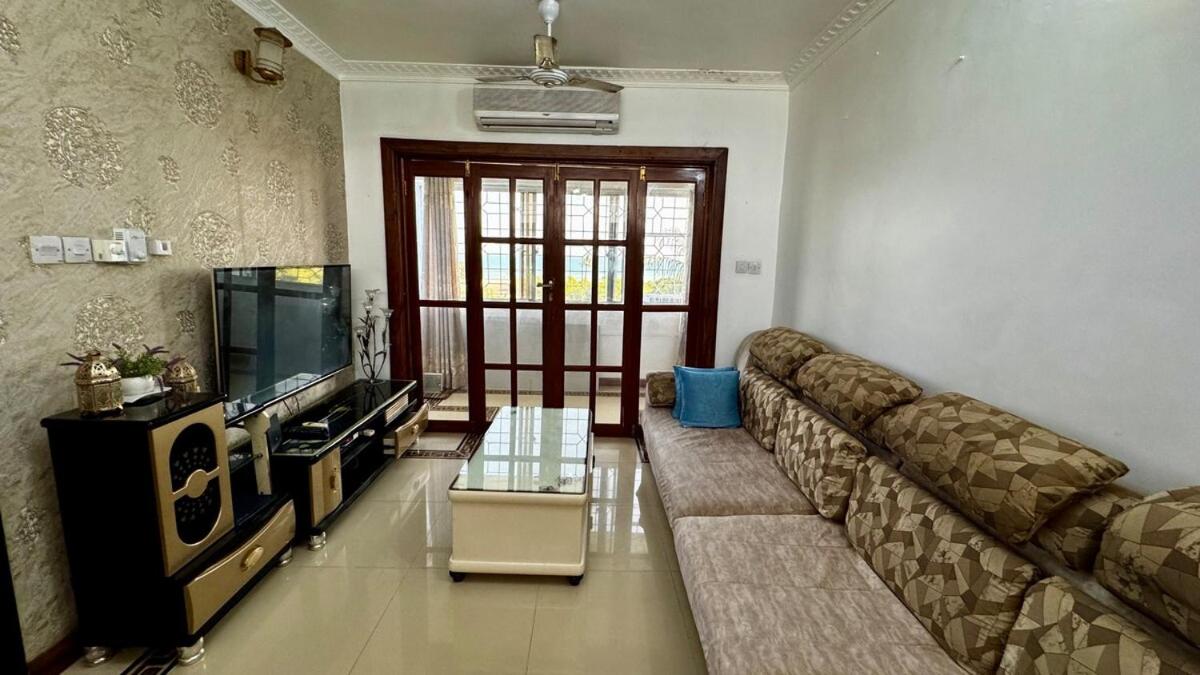 Beach View Kilimani Apartment - B&B