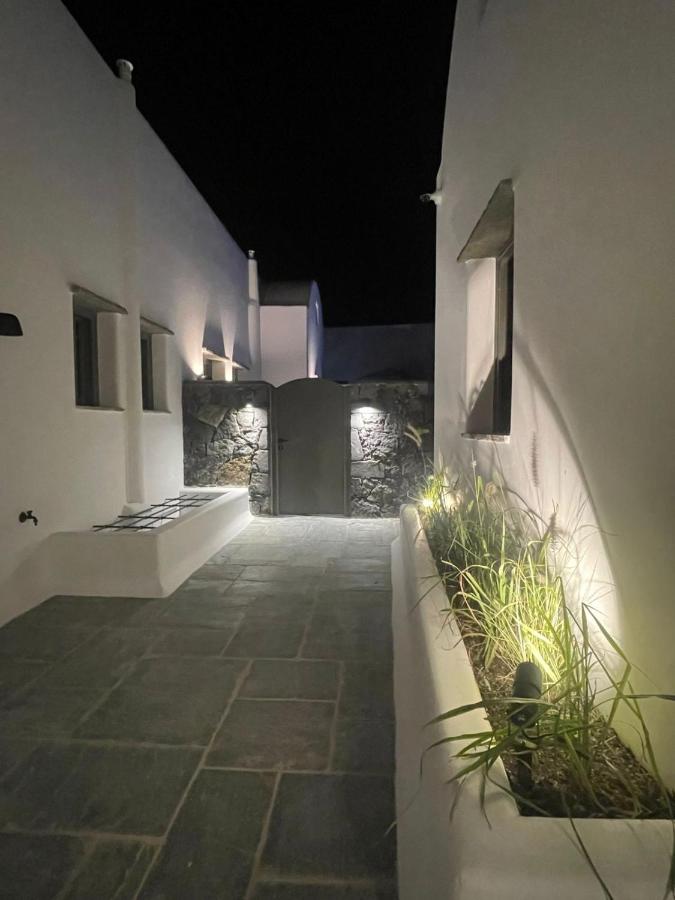 Koniko Santorini Private Pool Villas - B&B