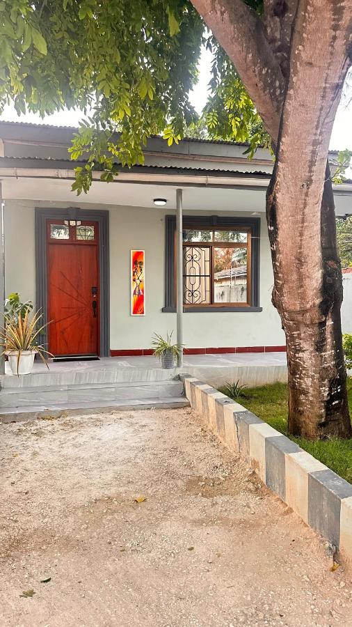 Easyhomes mbezi beach - Bed and Breakfast Dar es Salaam