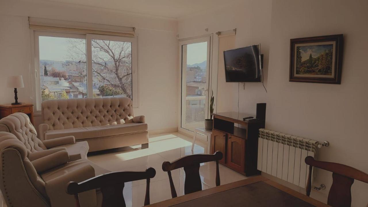 Alojamiento Alem - B&B Tandil