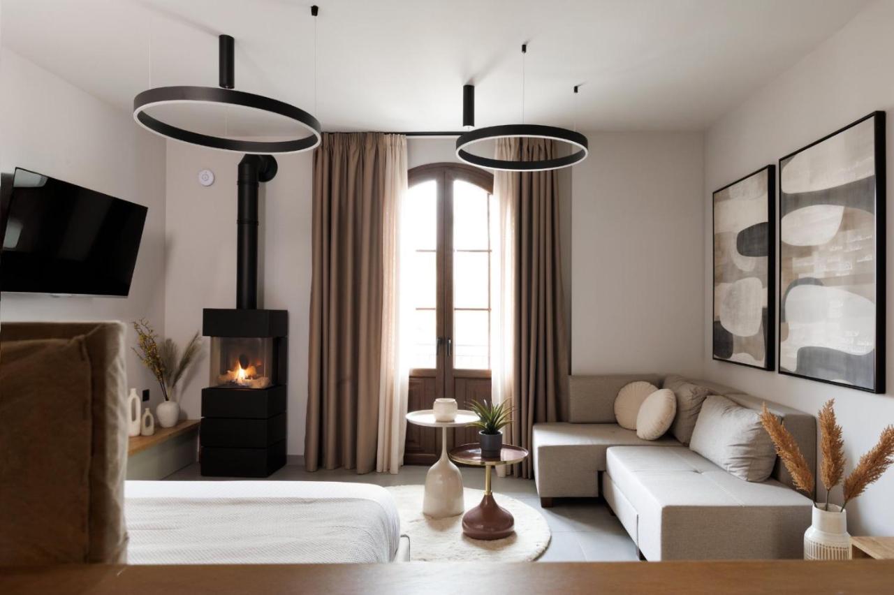 Suite with Mountain View