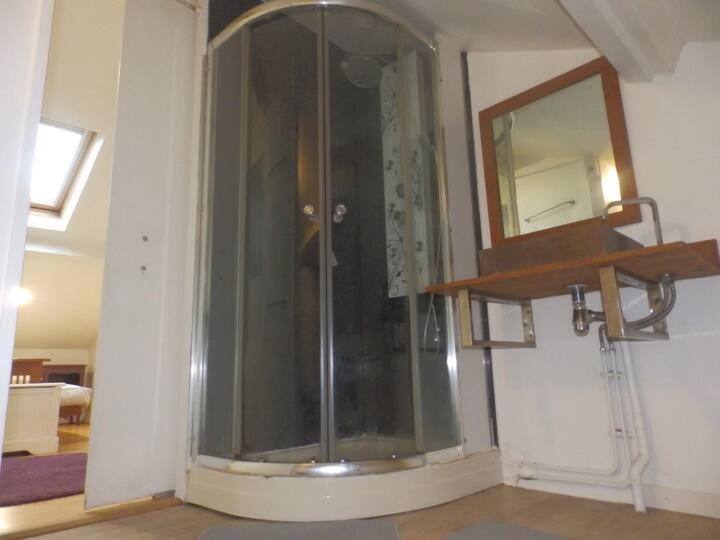 Appartement mansardé - B&B Juvisy-sur-Orge
