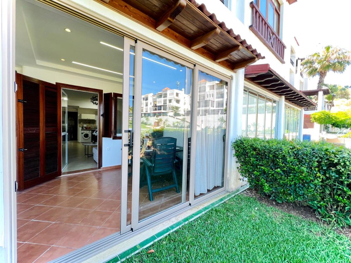 Tropical Touch - Pool & Garden - B&B Cabo Negro