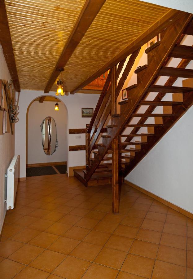 Приватна садиба Гоф - Гірський релакс Sadyba Hof Yasinya - Mountain Retreat & Ski near Dragobrat, Bukovel - Chambres d'hôtes Yasinia