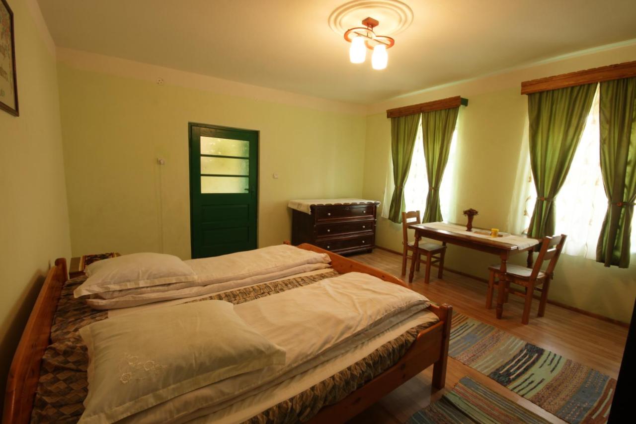 Standard Double Room with Shared Bathroom