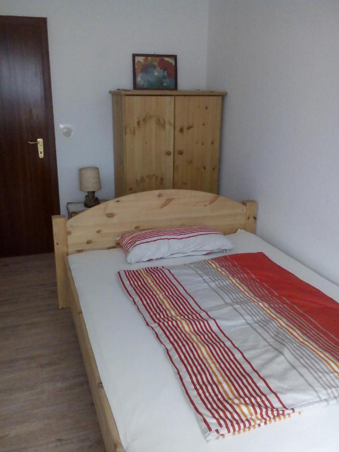 Single Room with Shared Bathroom