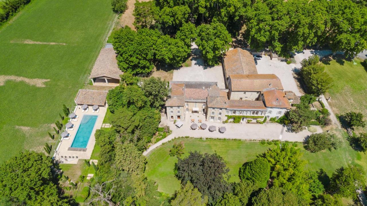 Château Saint Perret - B&B Avignone