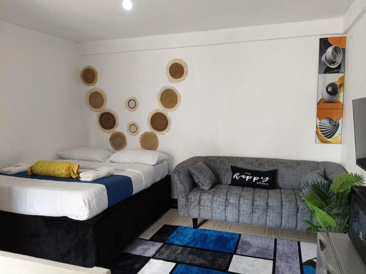 ArChys Homestay - B&B