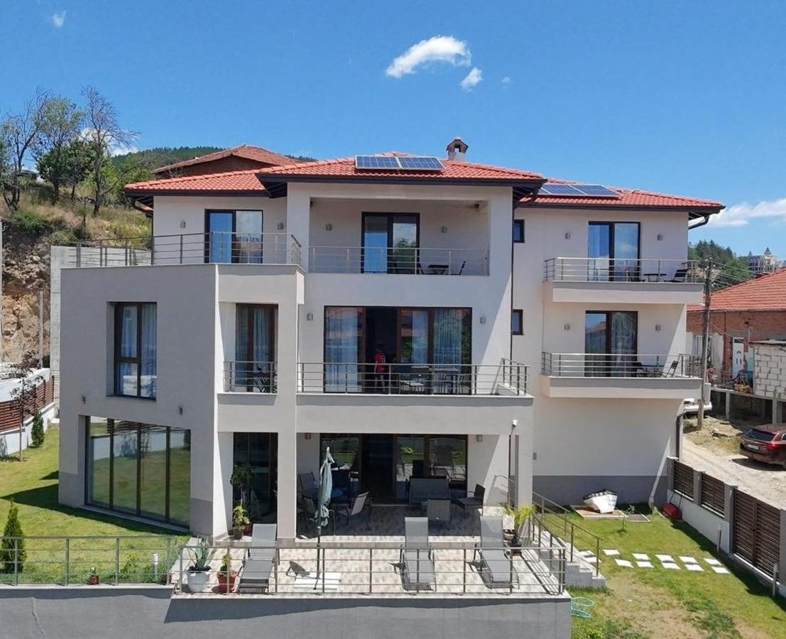 The Hillside Villa - Chambres d’hôtes Ognyanovo