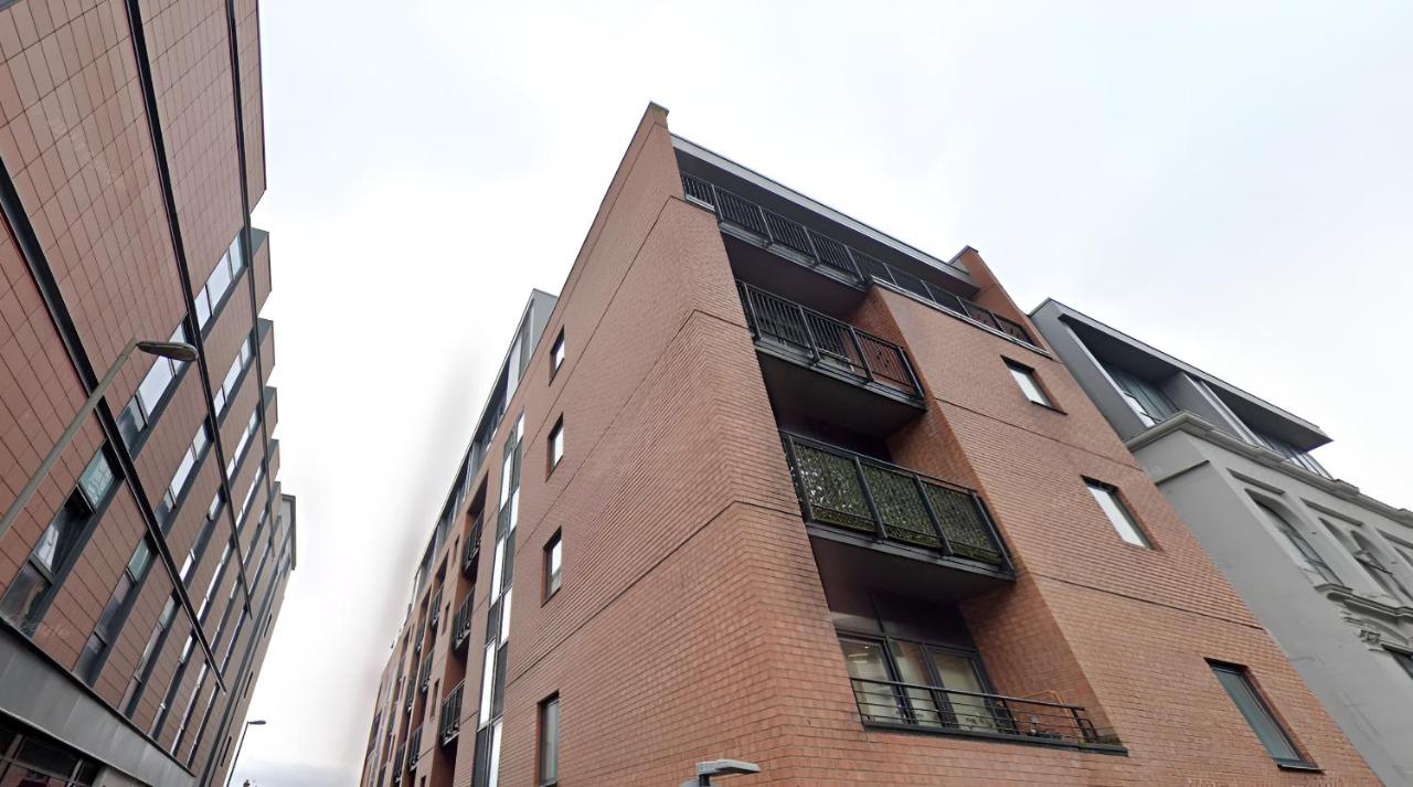 Sidemersey Livings - Magical Central Garden Apartments in Benson Street - B&B Liverpool