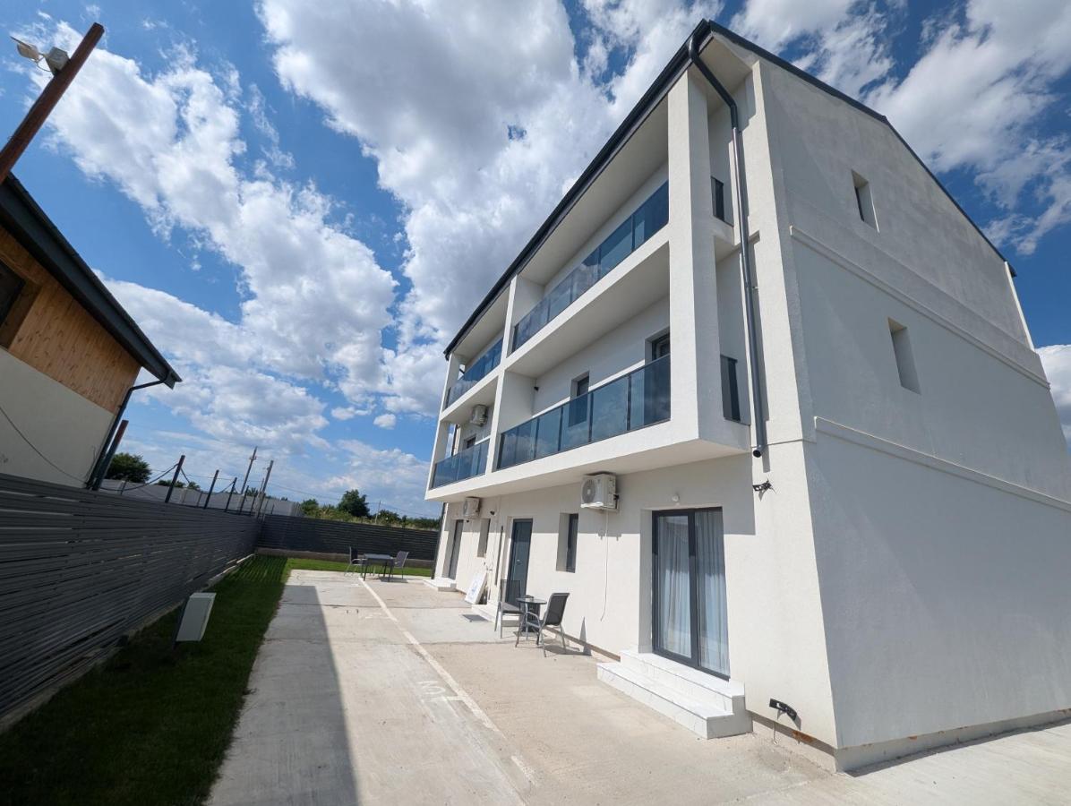 Zenith DM 2 Otopeni Airport & Therme - B&B