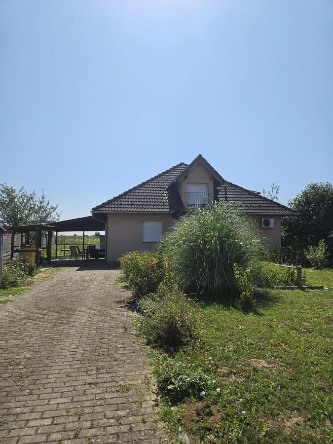 Holiday Home Pampas - Chambres d’hôtes Slavonski Brod