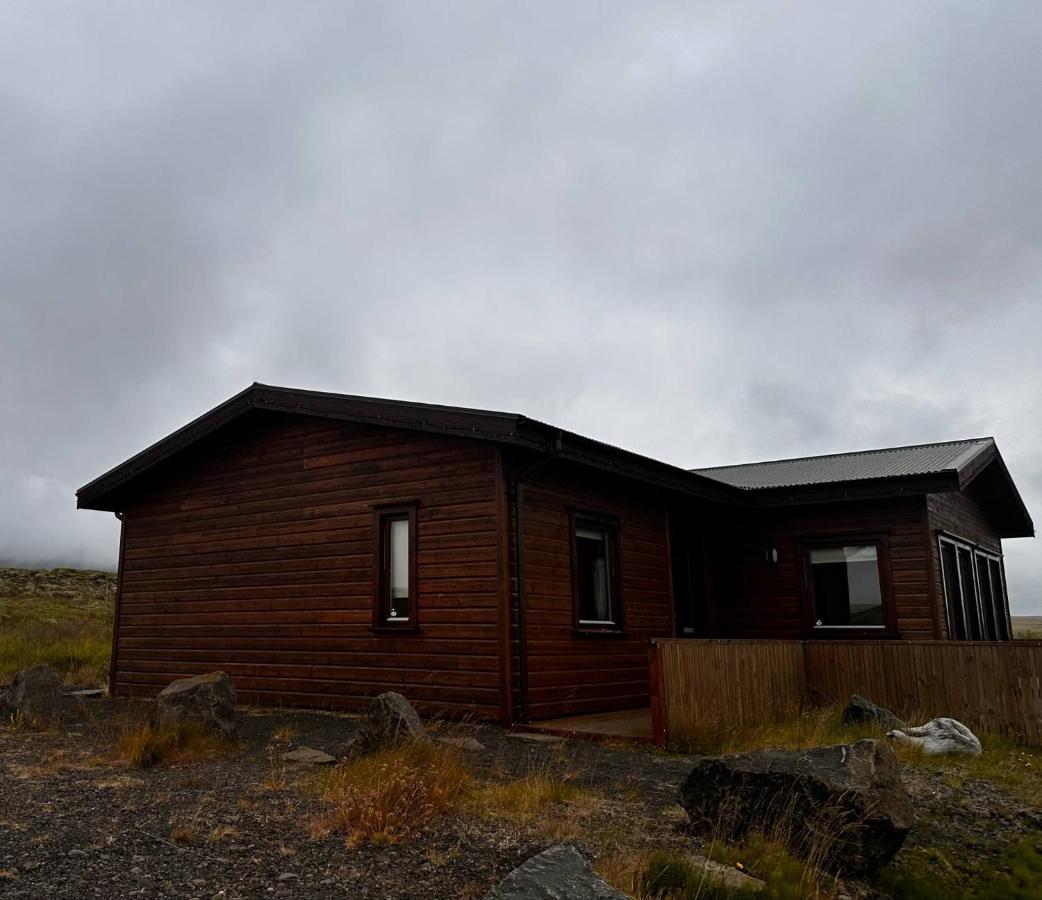 Lakeside Lodge at Sindrastaðir, Lækjamót - Bed and Breakfast Lækjamót