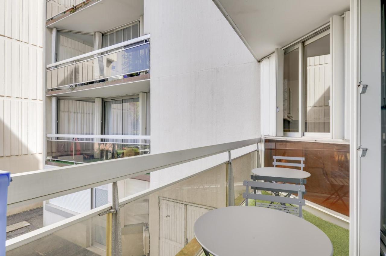 Chic and spacious apart with parking - B&B
