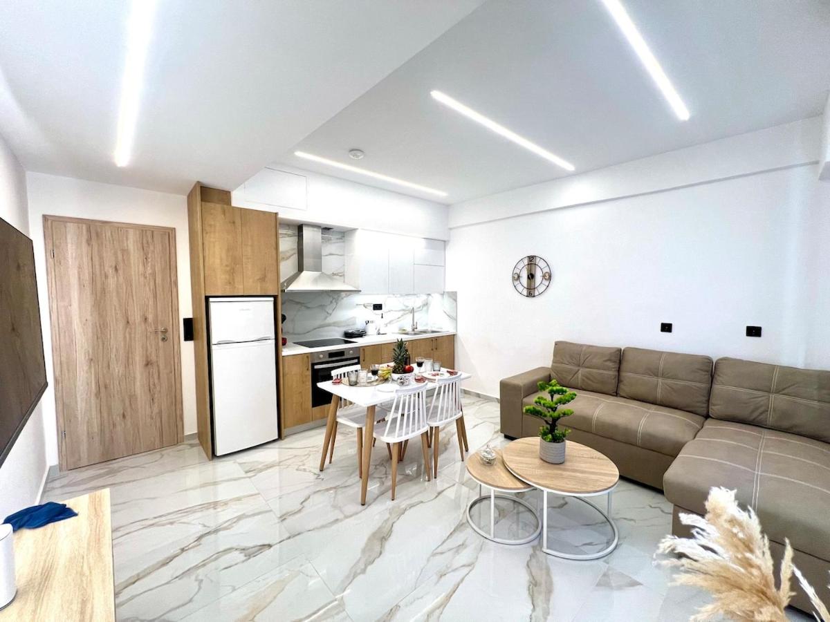 Your Stylish Home near Centre - B&B