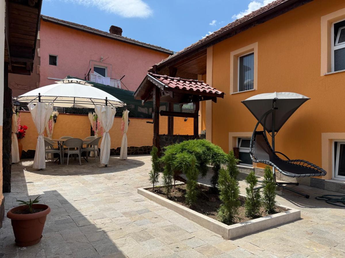 Къща за гости Леон - B&B