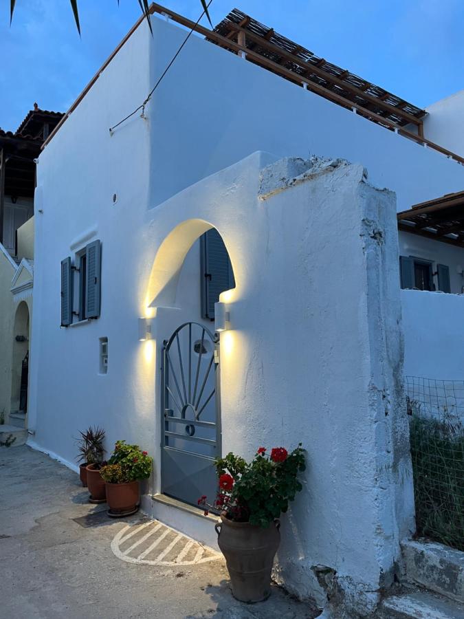 La Casa Bianca Naxos - B&B Vívlos