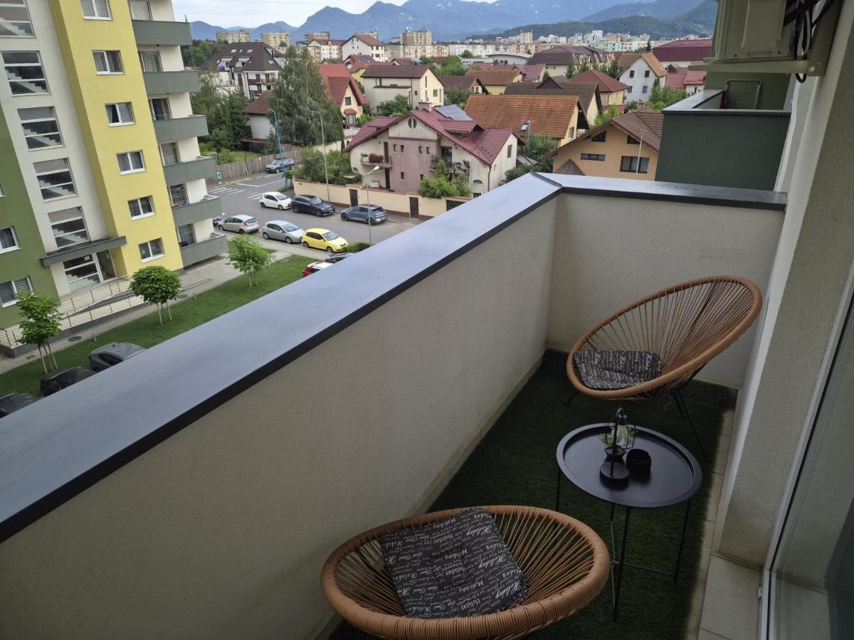 FLH - Coresi Apartment - Balcony & Free Parking near Coresi Mall - Ferienwohnung Kronstadt