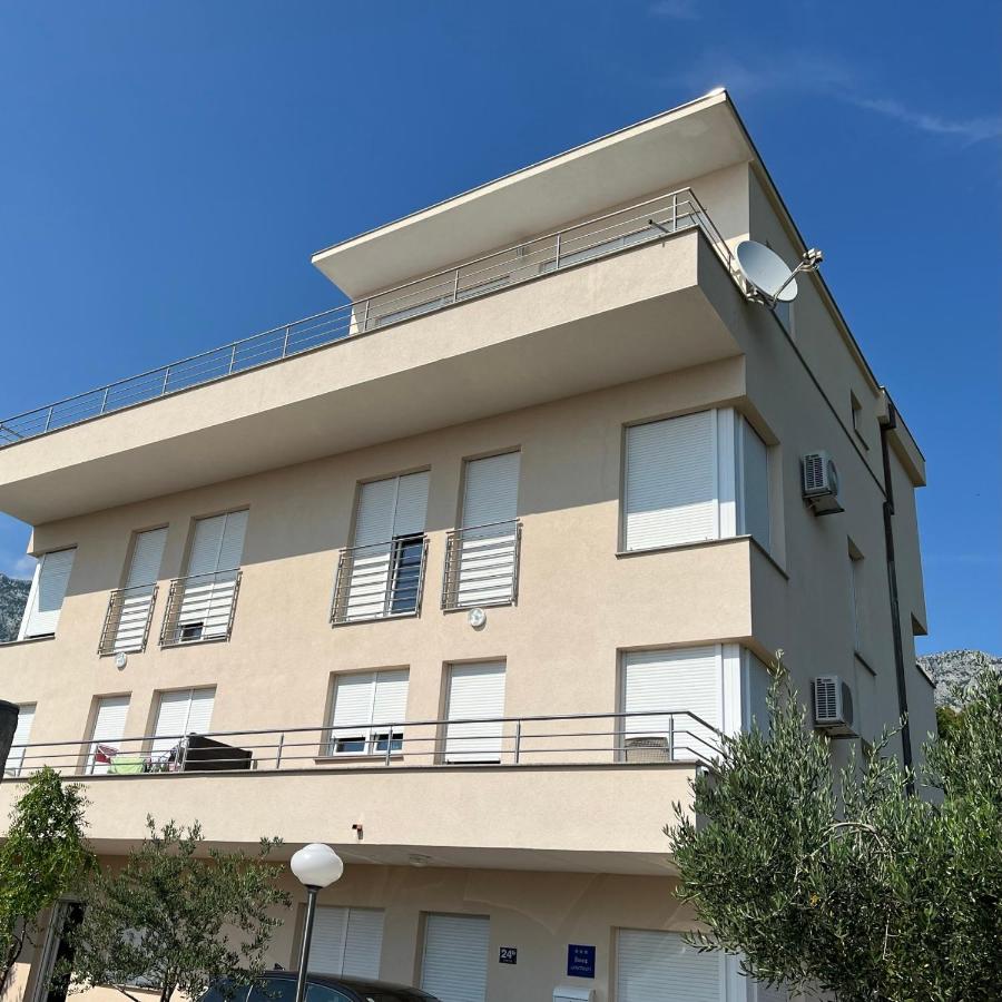 Villa Jurisic - Ferienwohnung Tučepi