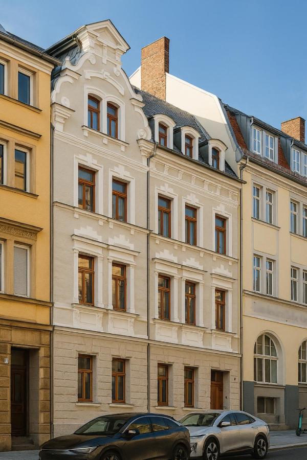 Gemütliches Studio im Zentrum von Hof mit Designer-Wanne & Self-Check-in - B&B