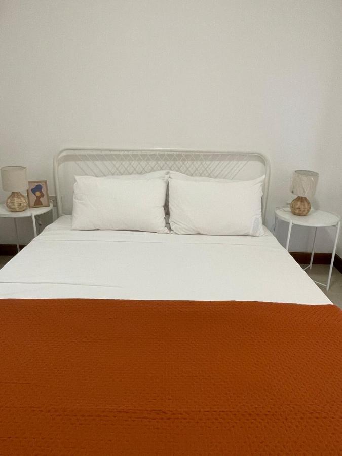 Bright & Airy 3 Bedroom Apartment - Chambres d’hôtes Naxxar