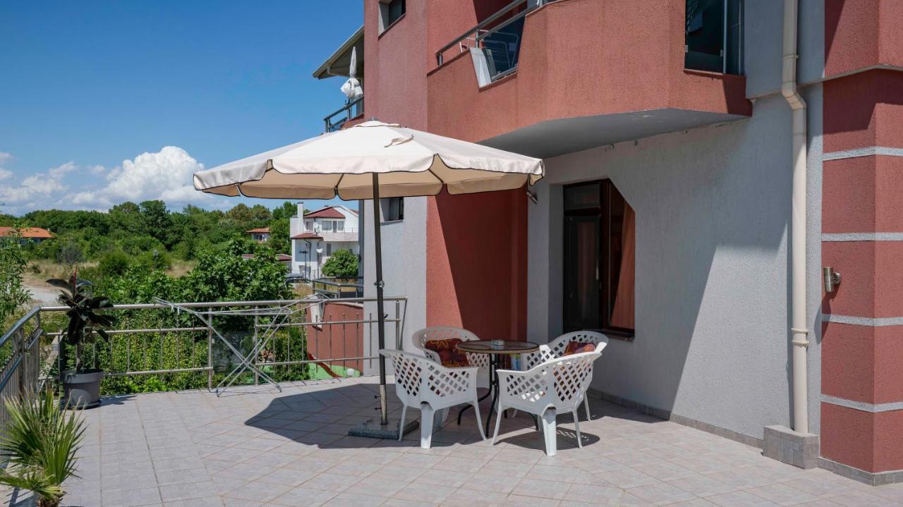 Appartamento Deluxe con 2 Camere da Letto e Vista Giardino