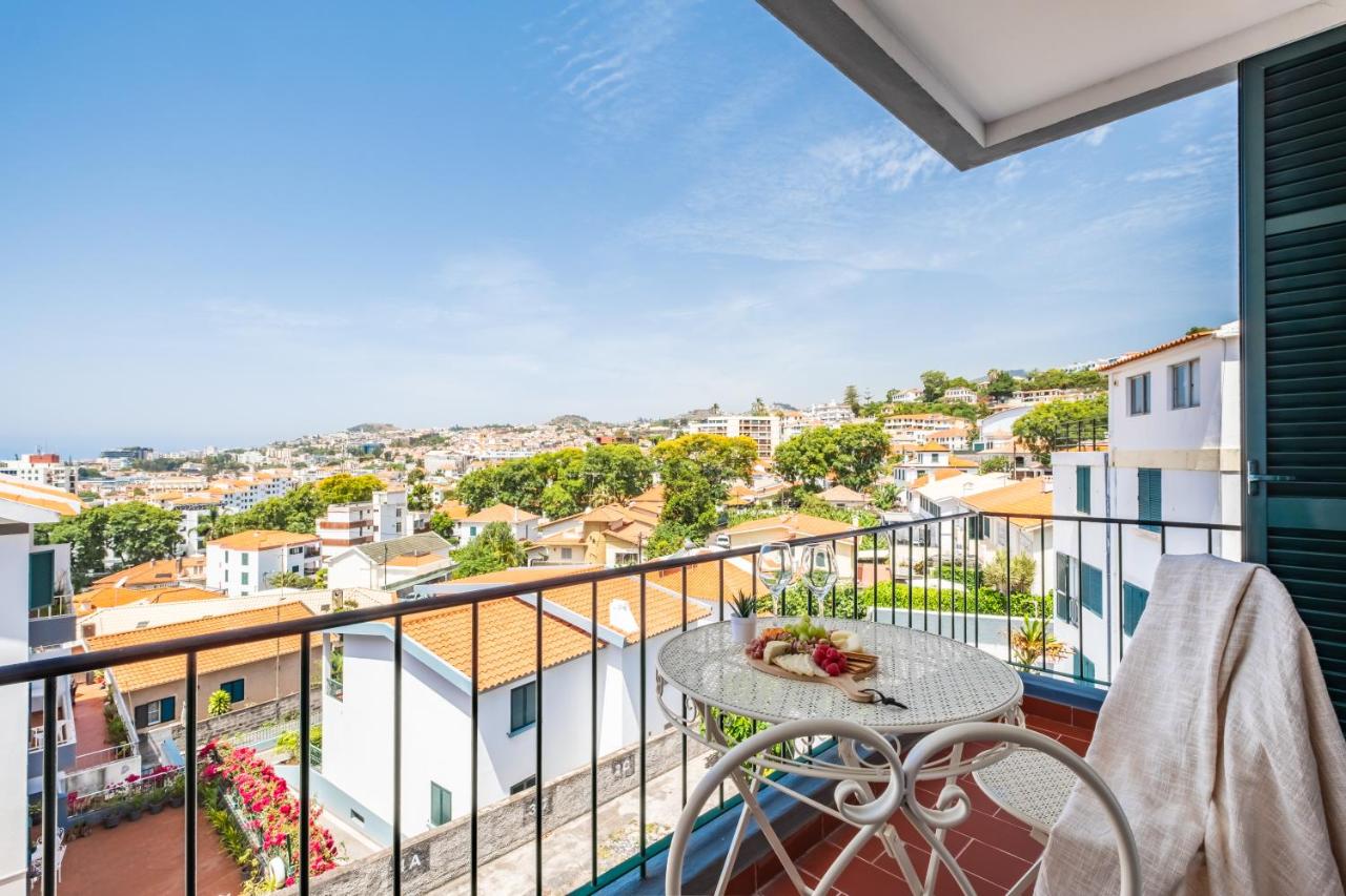 Casa Nóbrega, By OP - Bed and Breakfast Funchal
