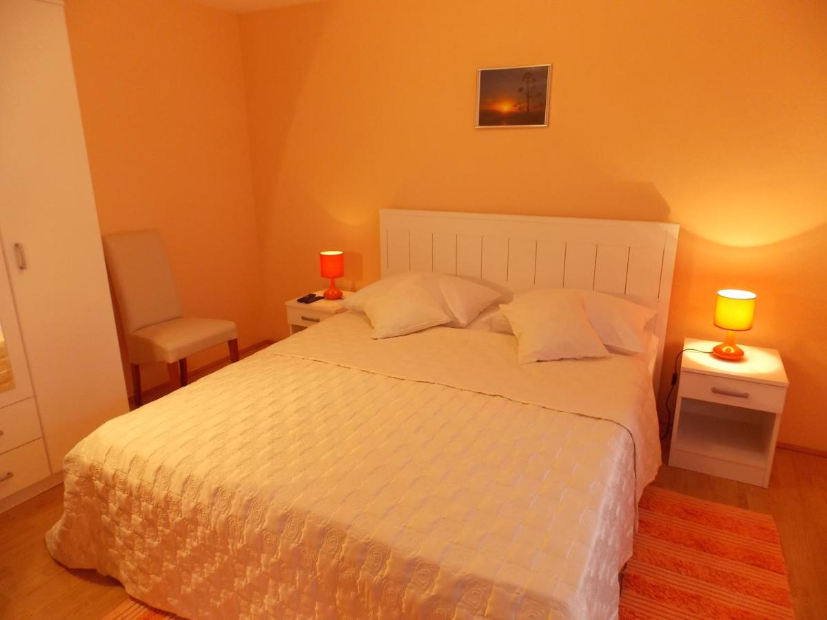 One-Bedroom Apartment with Patio