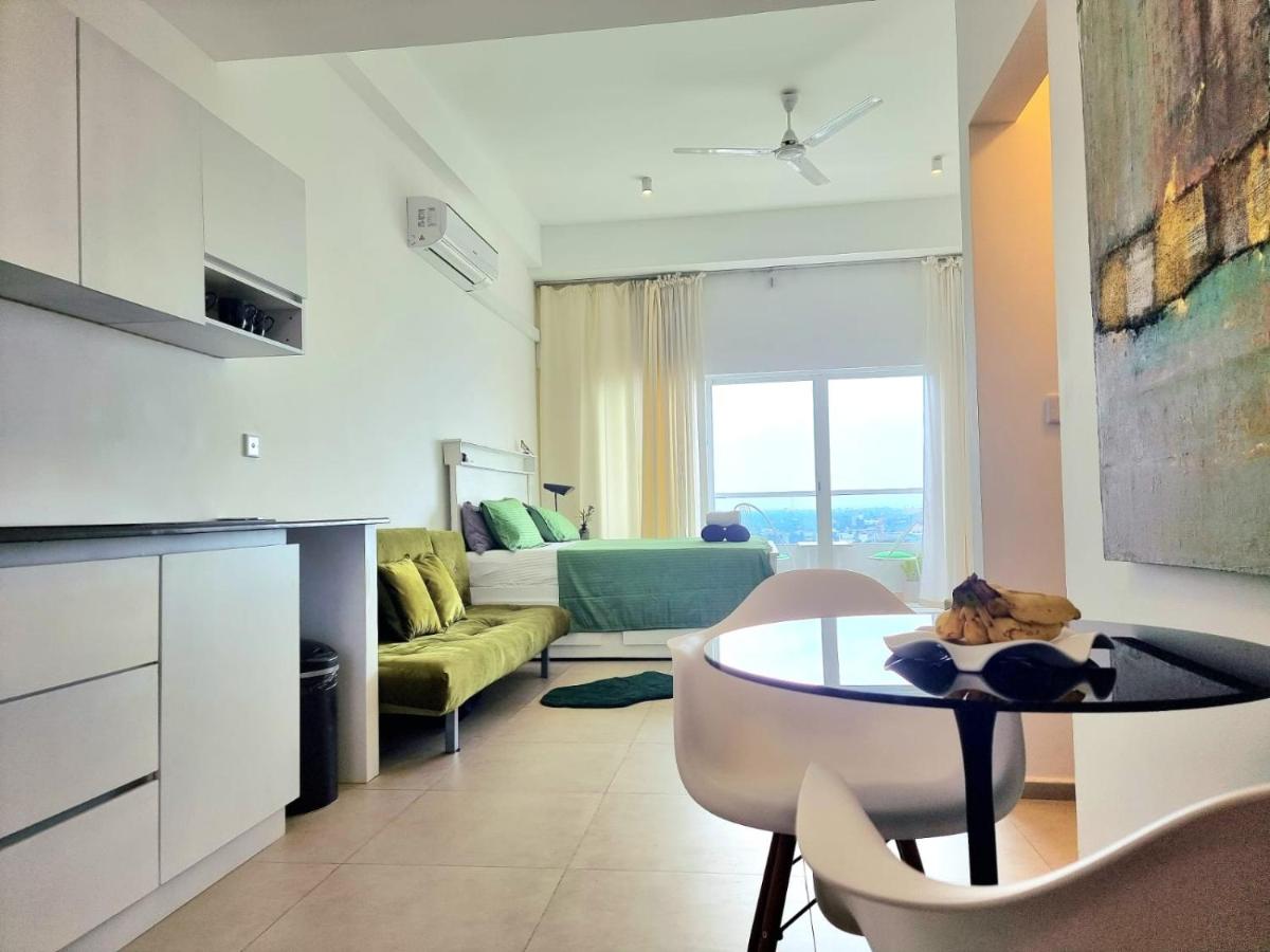 Negombo Breeze Holiday Apartment - Ferienwohnung Negombo