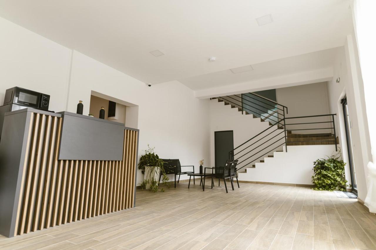 Pensiunea Arkara - B&B