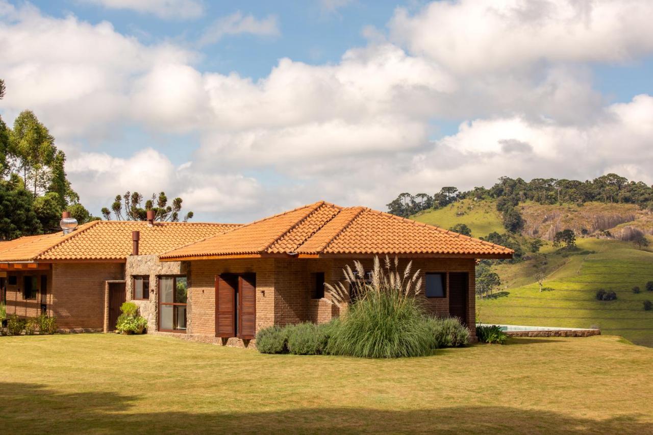 Casa Vista da Mantiqueira - Bed and Breakfast Gonçalves