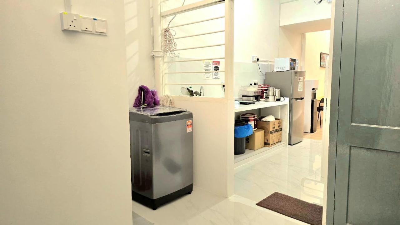 Twin Room with Shared Bathroom