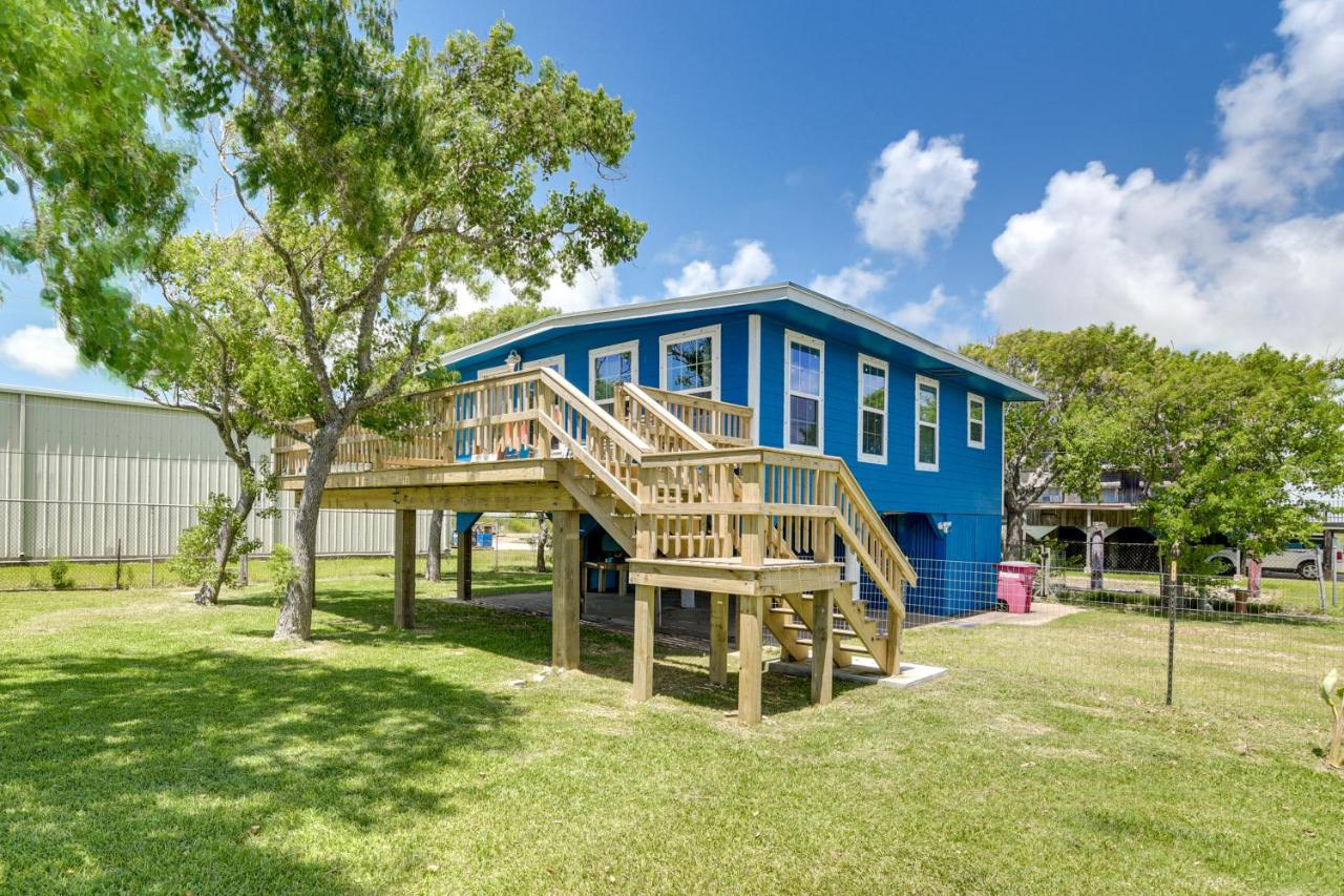 2 Mi to Public Beach: Pet-Friendly Freeport Home! - B&B Freeport