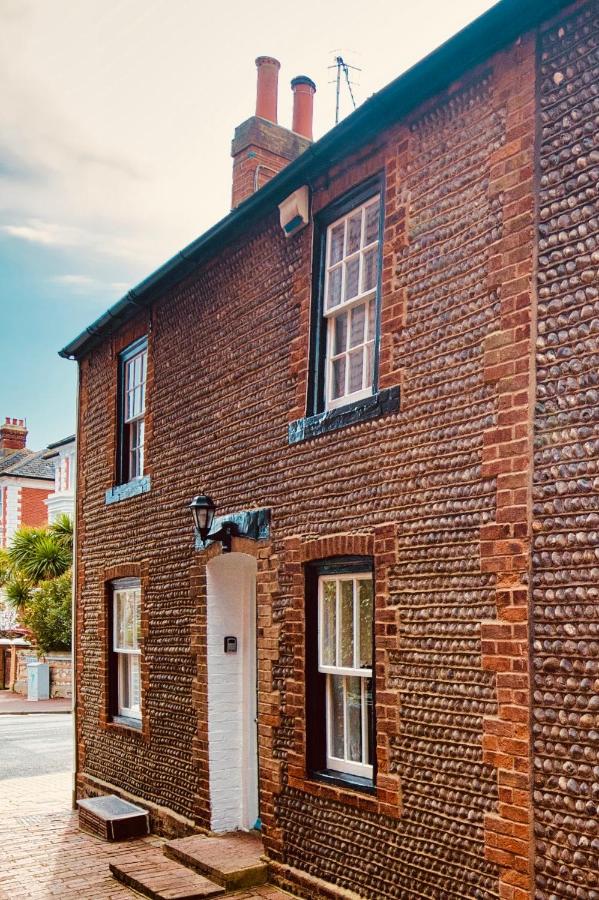Cozy old Cottage nr all Attractions now booking for Autumn and Winter - Bed and Breakfast Eastbourne