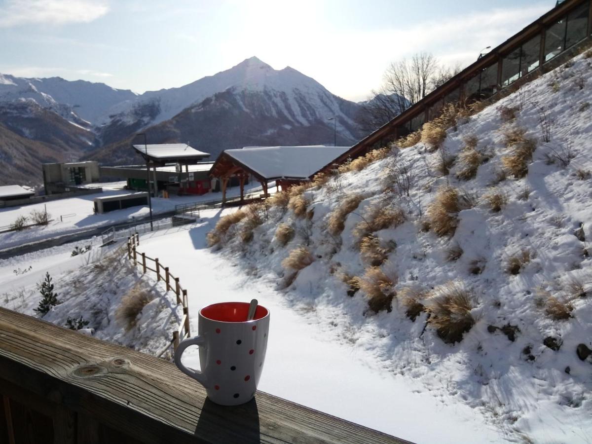 Au bon endroit N1 - Appartement 2 pièces 7 personnes - proche pistes - coeur station - balcon - B&B