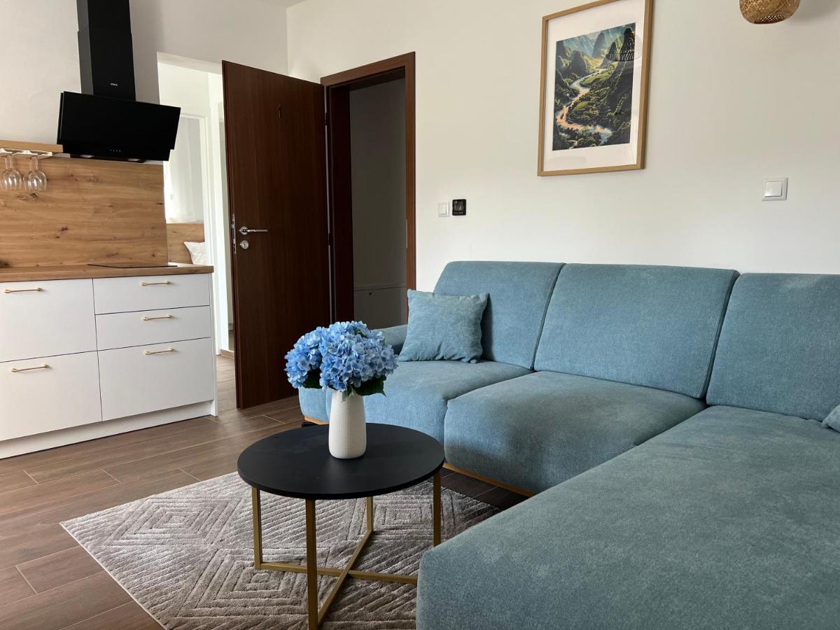 One-Bedroom Apartment with Garden View
