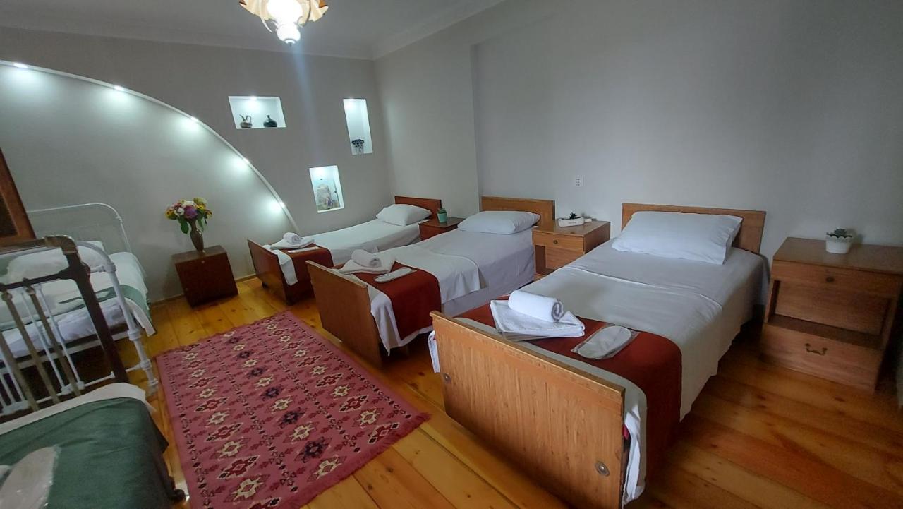 Habitación Compartida Mixta