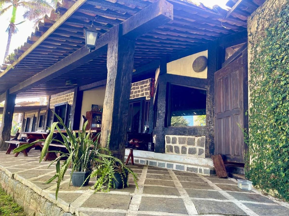 Pousada Recanto dos Colibris - Bed and Breakfast Guarapari