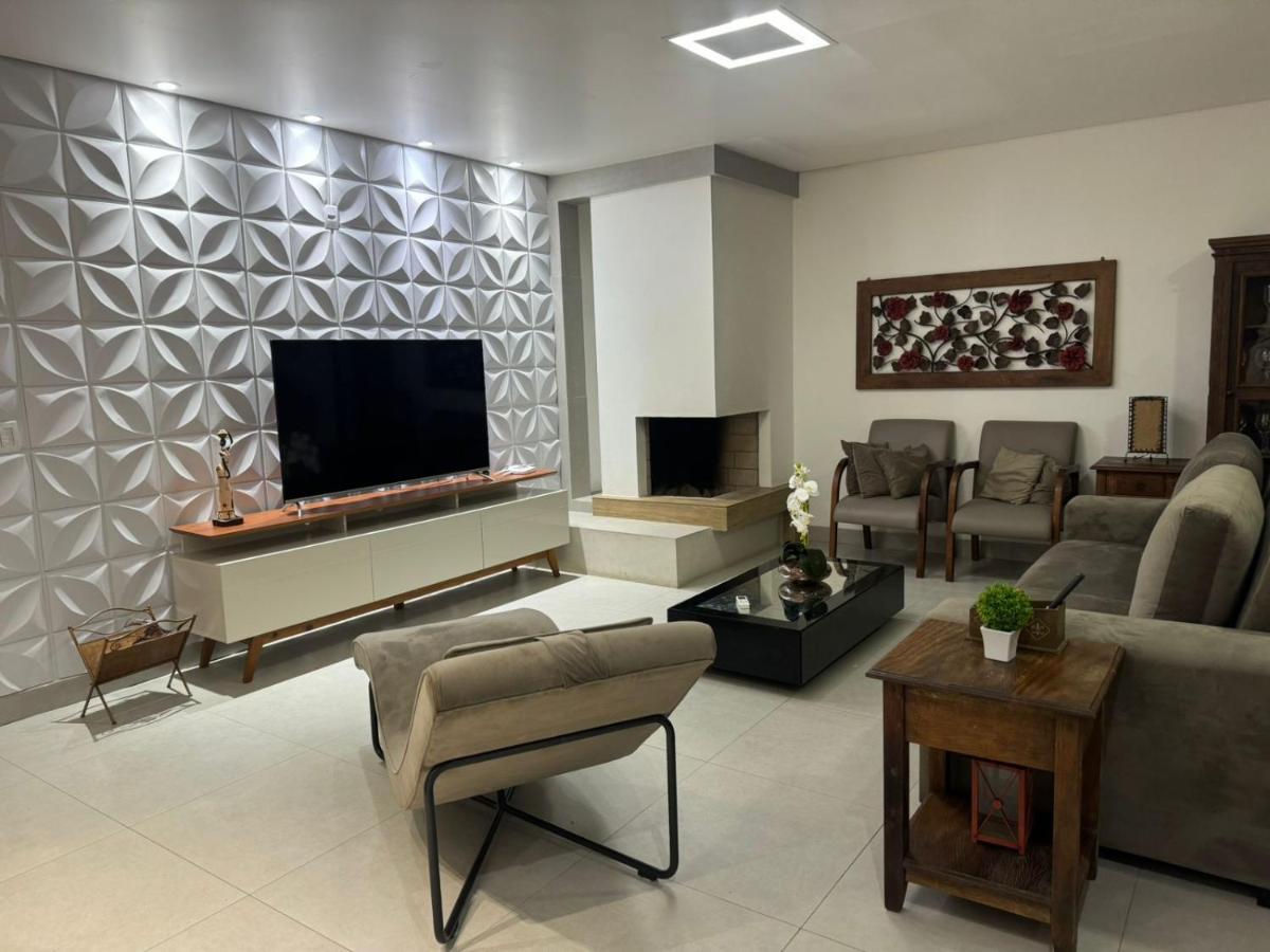 Apto. 3 dorm. entre Praia da Cal e Lagoa Violão - B&B Torres