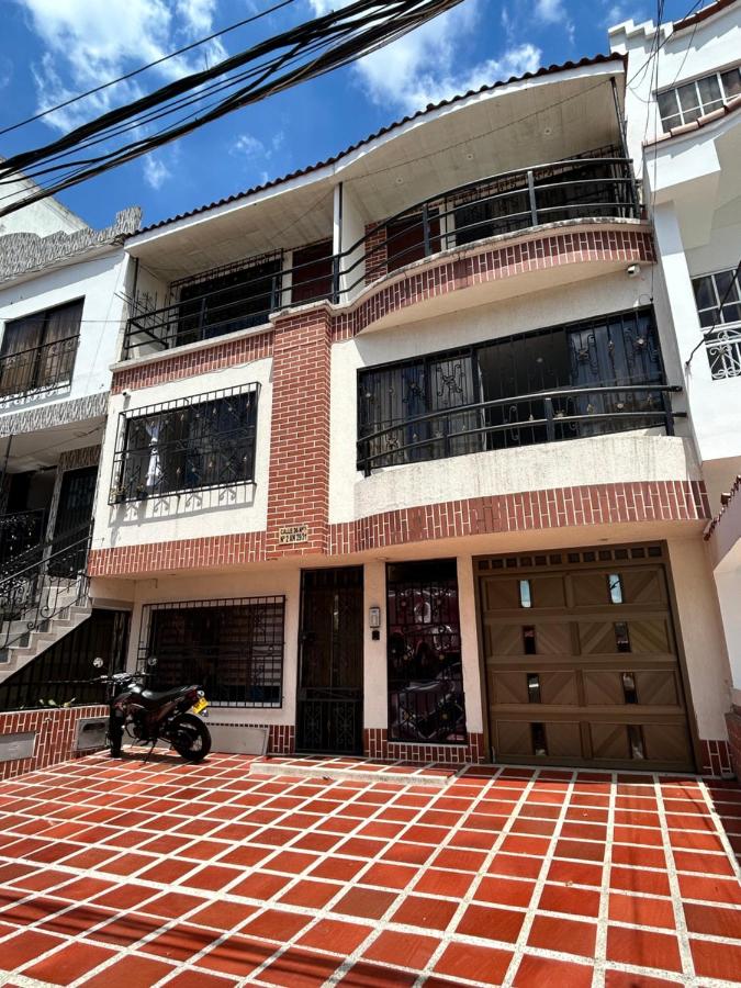 Rincón del Cielo - Acogedor apartamento con aire acondicionado en el norte de Cali - B&B