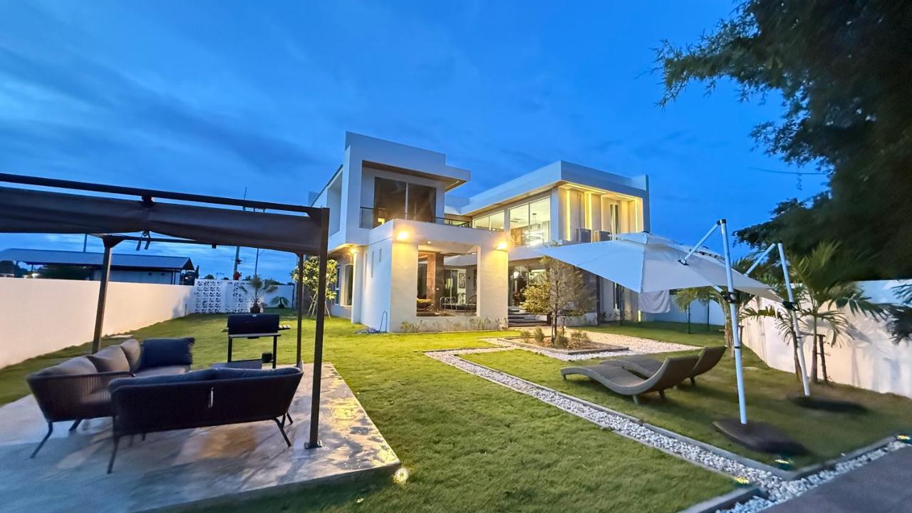 One-Bedroom Villa