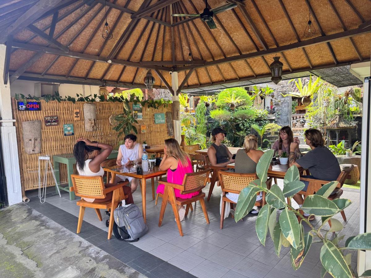 Guest House Home 46 Bali - Bed and Breakfast Canggu