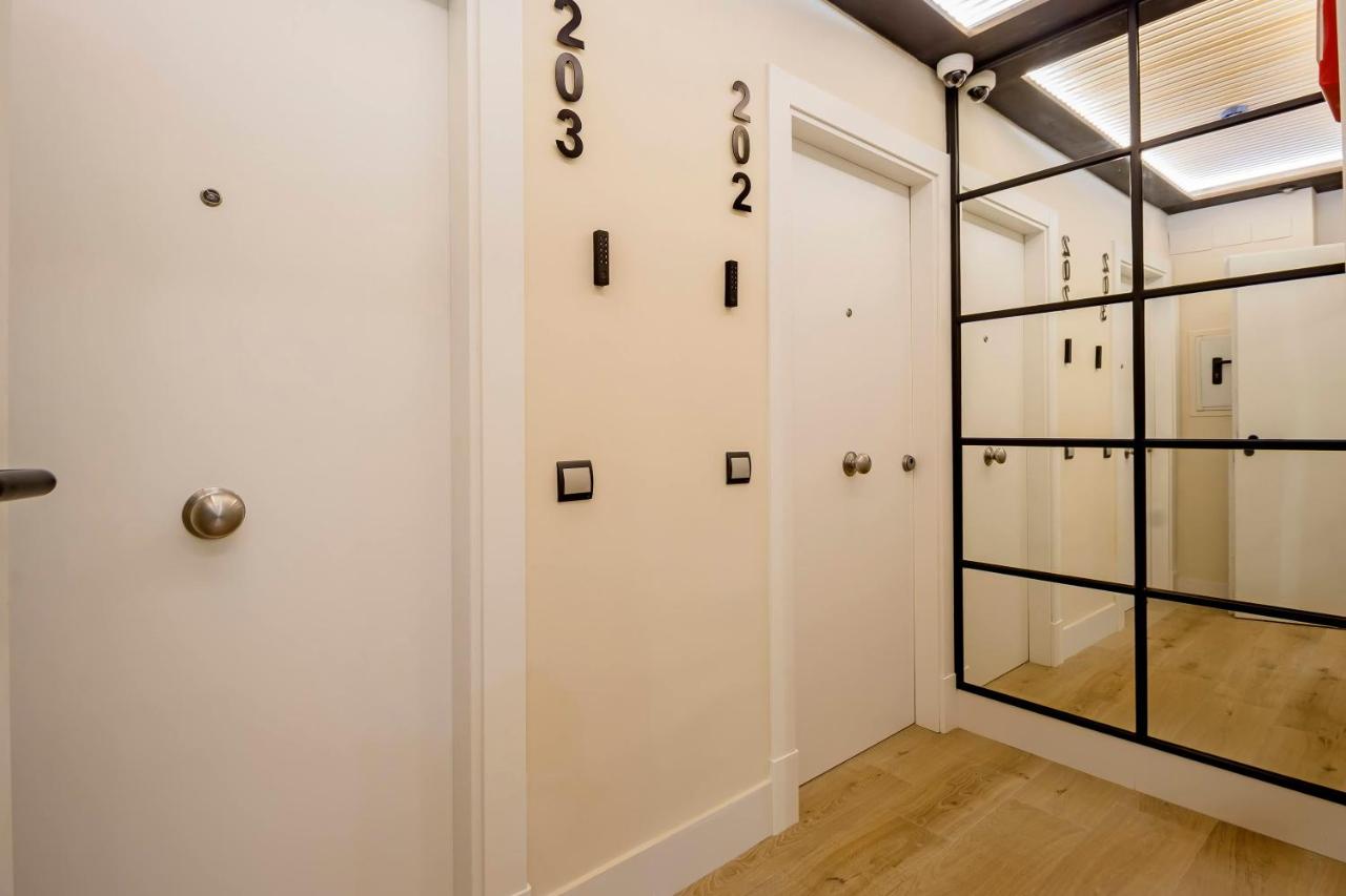 Apartamentos Suites Oficentro Original - B&B Málaga