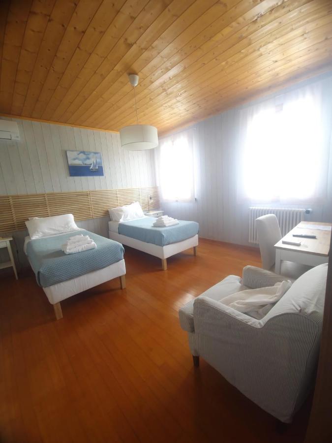 Large Twin Room