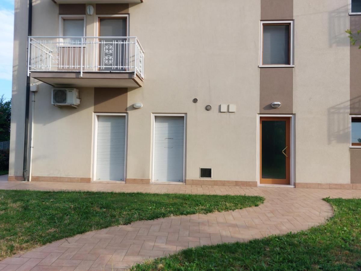 LotusNest - Casa Priv - Matr, Parcheggio, Treno - B&B San Bonifacio