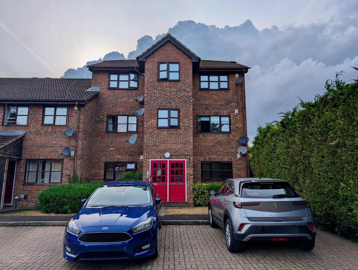 Charming and Modern 1-Bedroom Flat - B&B Slough