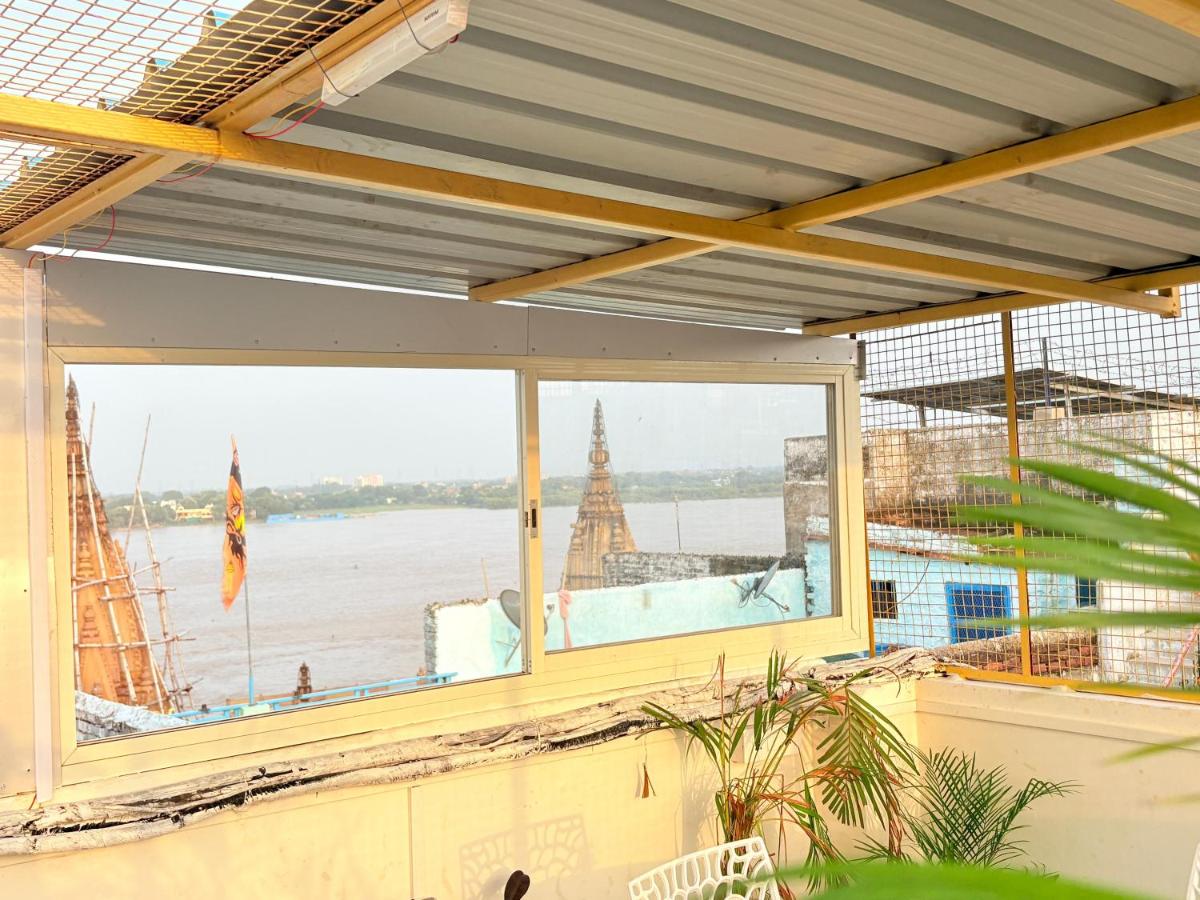 Holy River Stays - Bed and Breakfast Benares