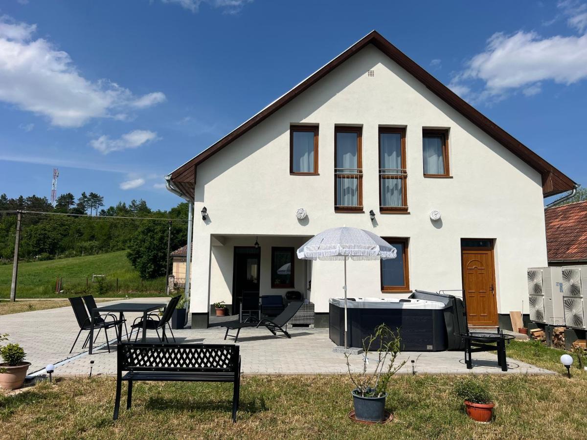 Hudák Vendégház - Ferienwohnung Abod